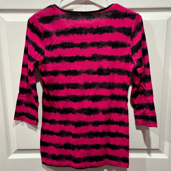 RELATIVITY Women’s Quarter Sleeve Pink & Black Striped Scoop Shirt Top - size S - Picture 4 of 4